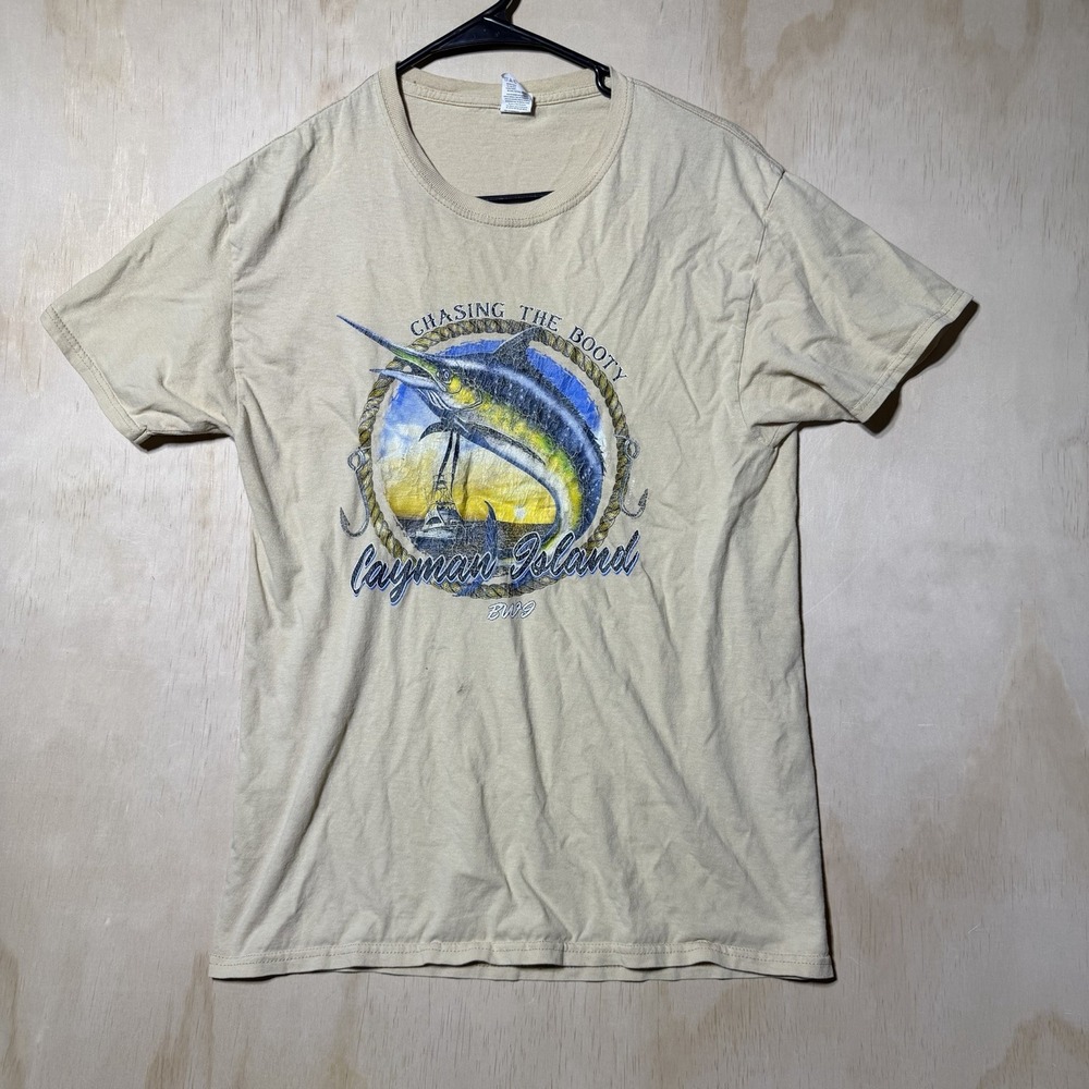 Fruit of the Loom Cayman Islands Chasing The Booty Marlin T Shirt M Fishing VTG